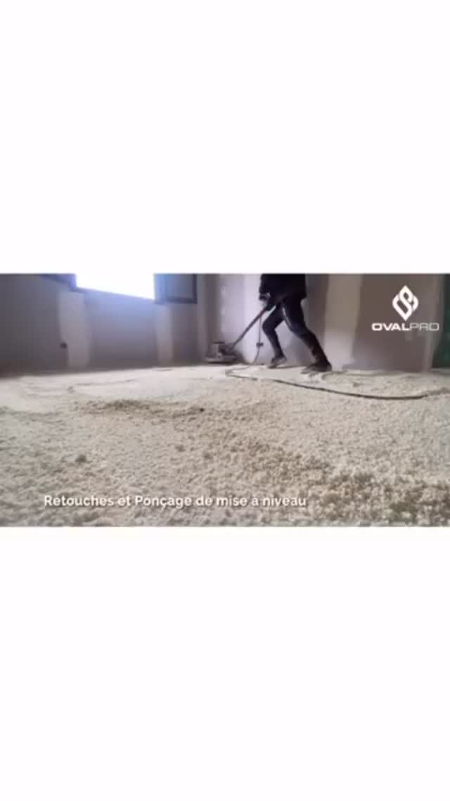 Ponçage chape liquide - chantier Ovalpro